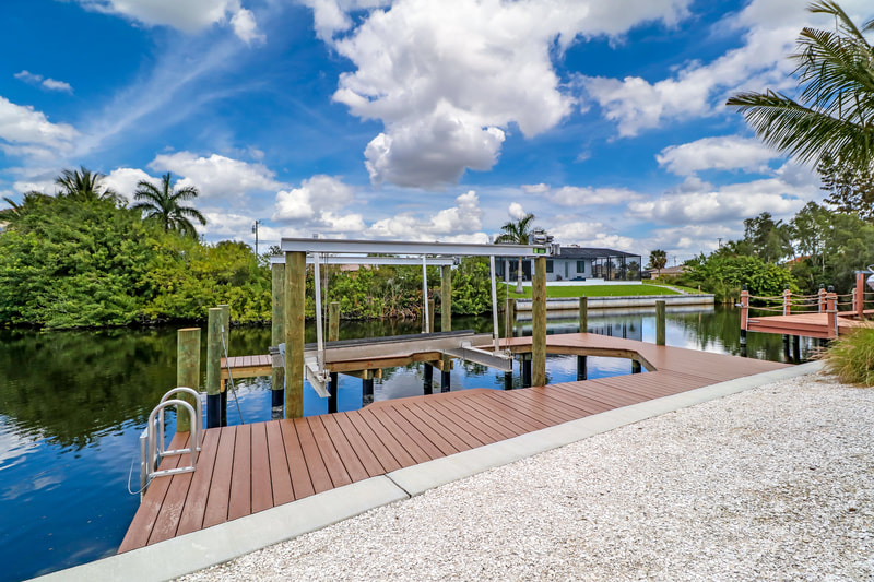 Vacation Rental in Cape Coral gulf access canal 